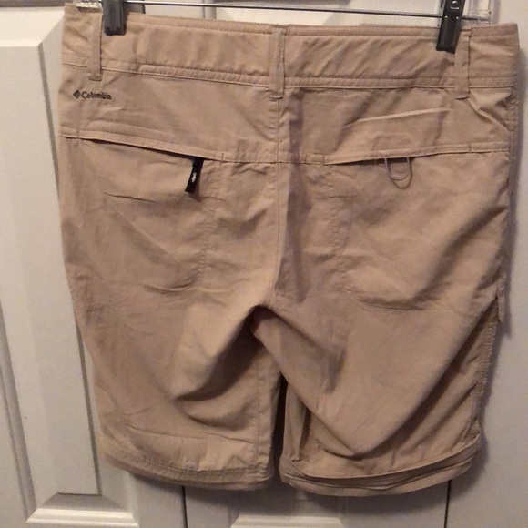 Columbia Omni Shade 2 in 1 pants / Bermuda shorts Bone color Size 4 short - Picture 13 of 15